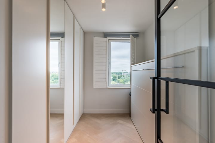 Foto 22 van Haarlemmerweg 241