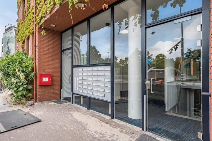 Foto 32 van Haarlemmerweg 241