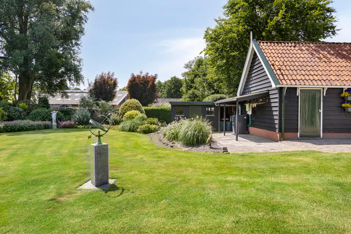 Photo 37 of Meyerweg 10