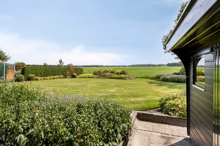 Photo 39 of Meyerweg 10