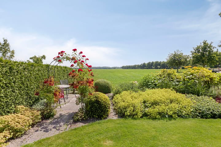 Photo 44 of Meyerweg 10