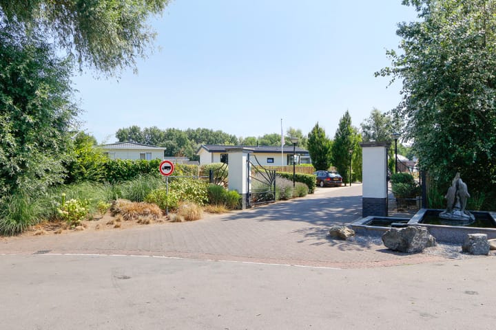 Foto 24 van Rijksstraatweg 186-471