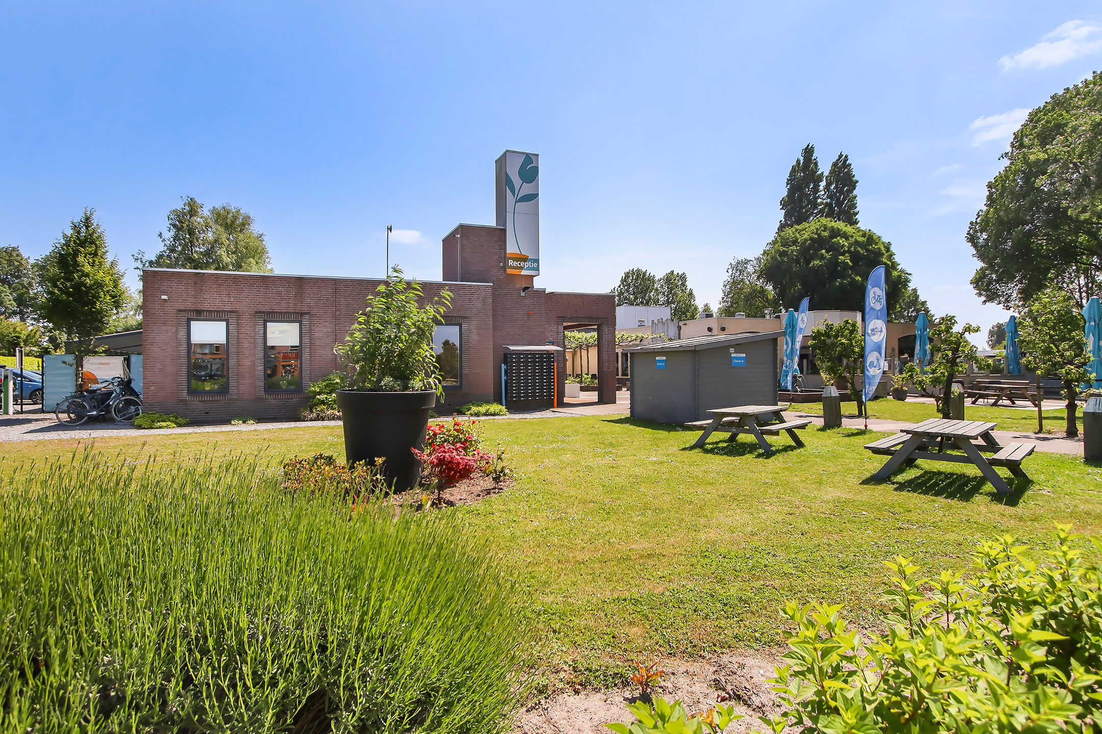 Foto 48 van Rijksstraatweg 186-471