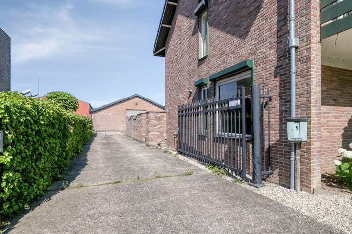 Photo 6 of Bedrijfsstraat 5