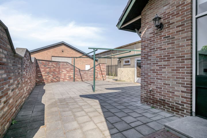 Photo 43 of Bedrijfsstraat 5