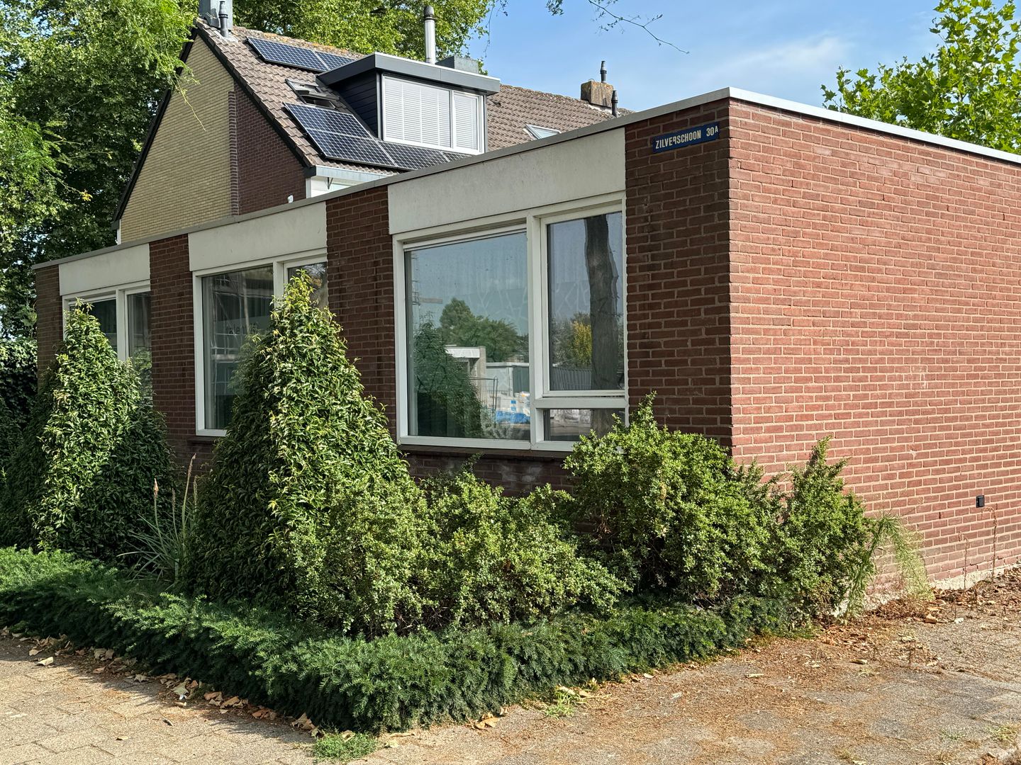 View photo 2 of Zilverschoon 30-a