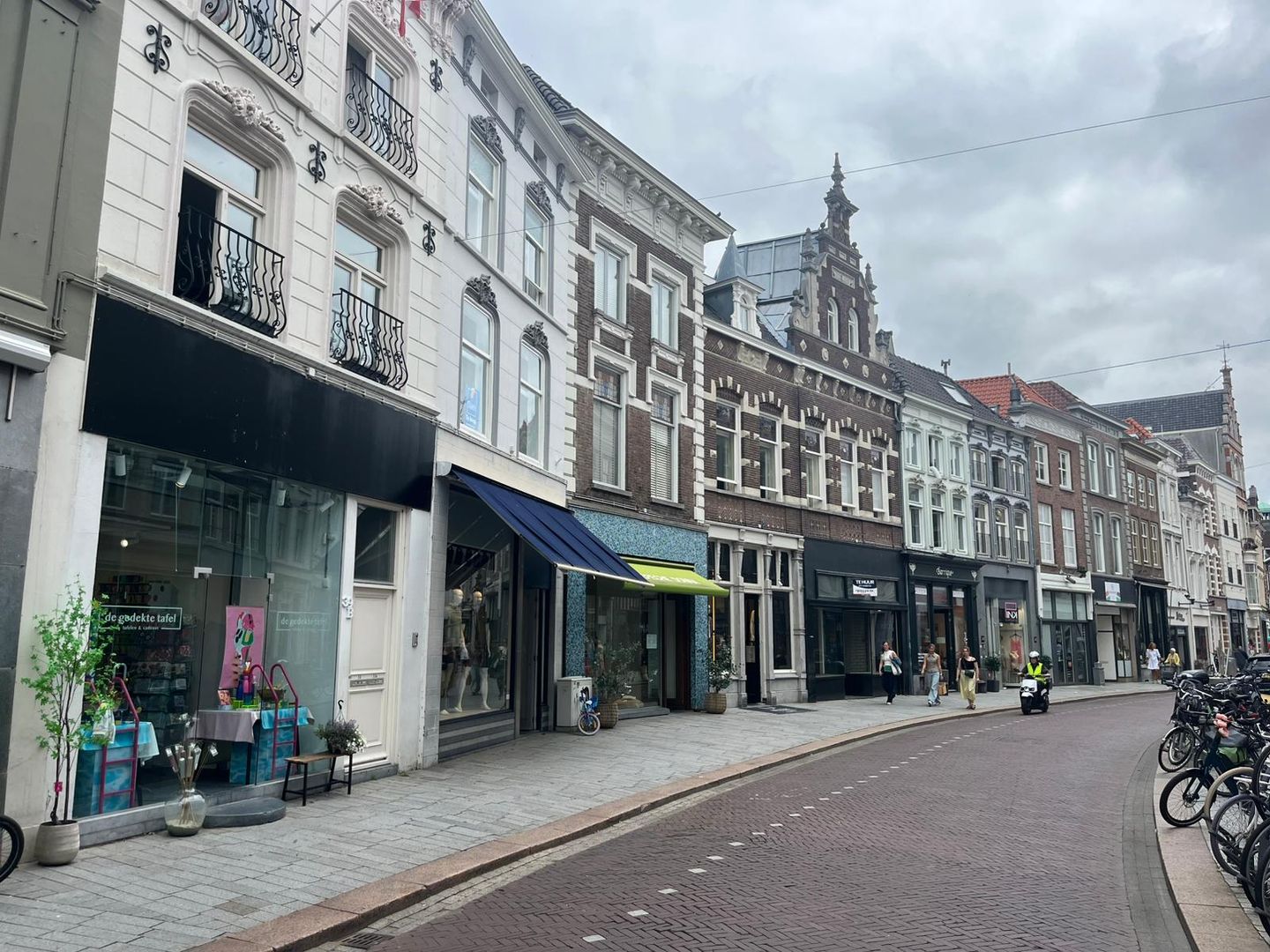 View photo 2 of Vughterstraat 37