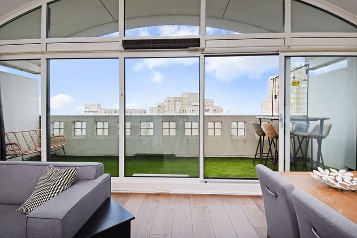 Foto 10 van Palaceplein 136