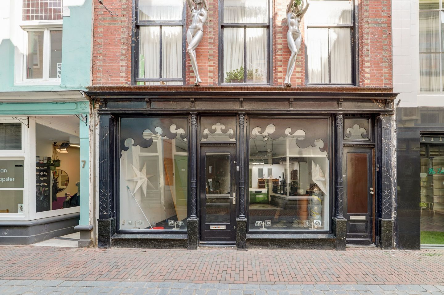 View photo 4 of Sint Jacobsstraat 9