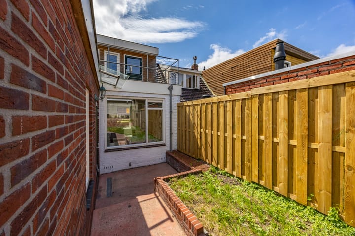 Foto 32 van Friesestraatweg 93