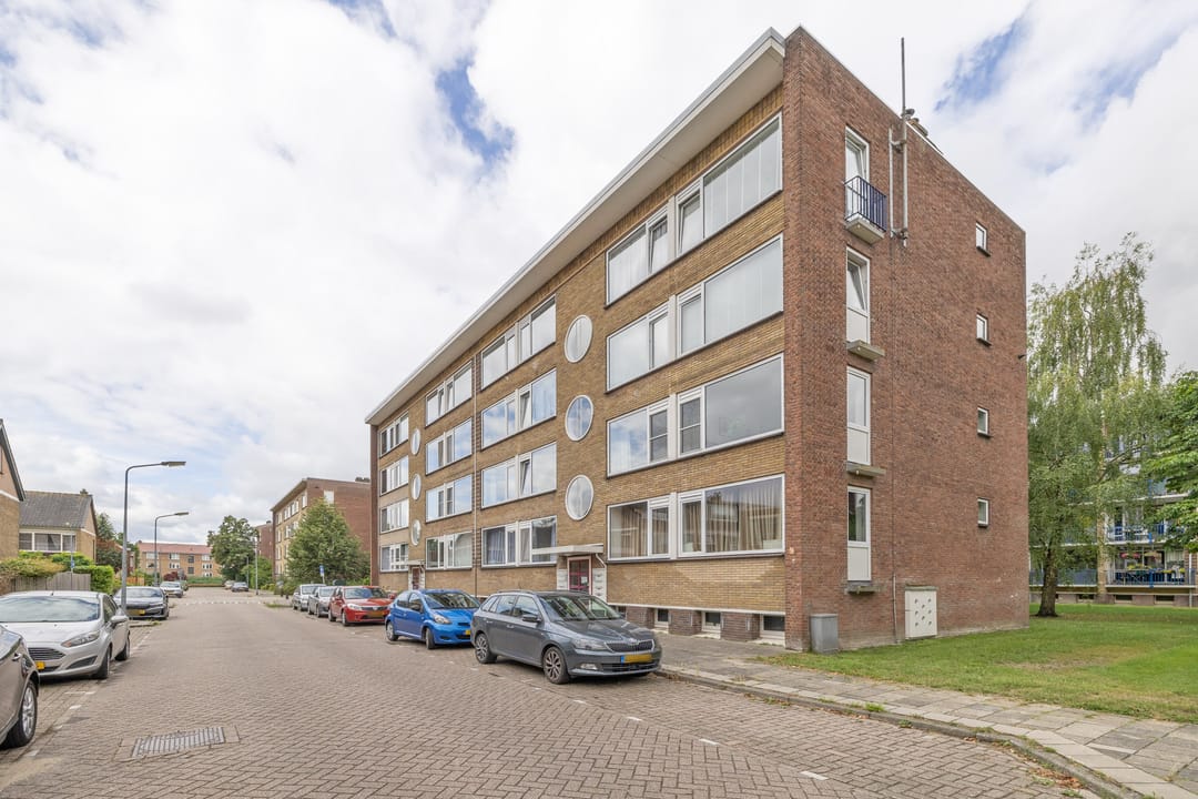 Photo 1 of Aart van der Leeuwstraat 59