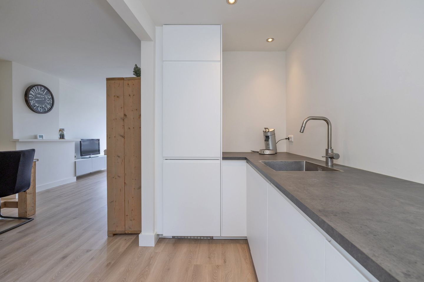 Photo 19 of Aart van der Leeuwstraat 59