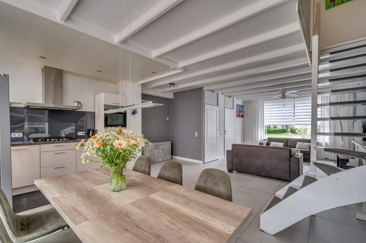 Photo 6 of Orwellstraat 28