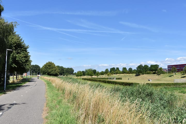 Foto 32 van Koegelwieckplantsoen 71