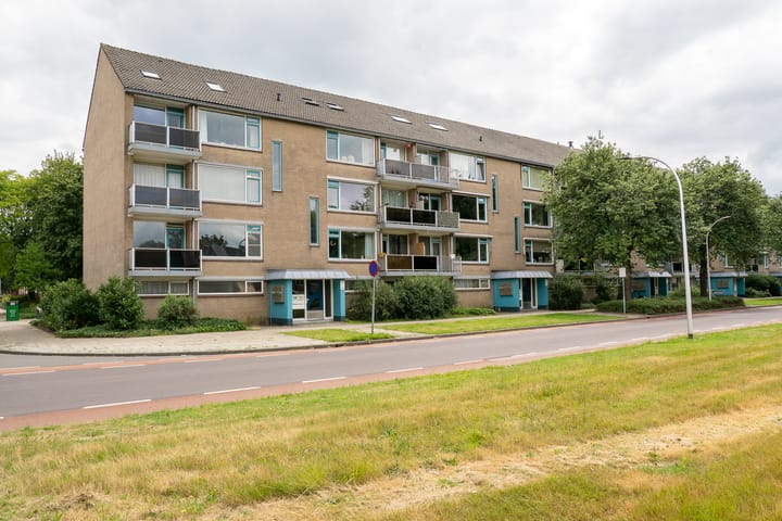 Foto 1 van Staringstraat 274