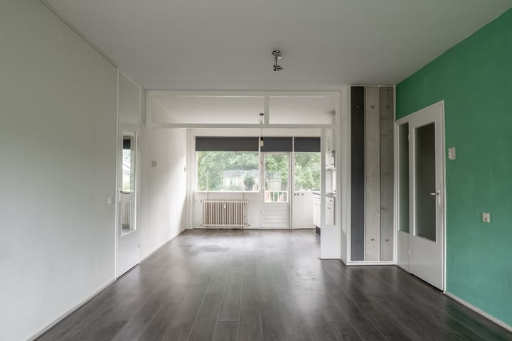 Foto 12 van Staringstraat 274