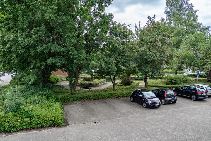 Foto 16 van Staringstraat 274