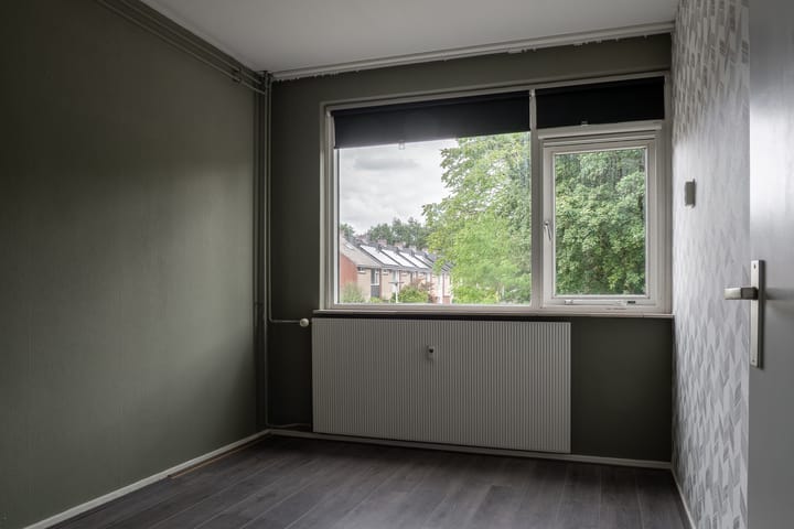 Foto 23 van Staringstraat 274