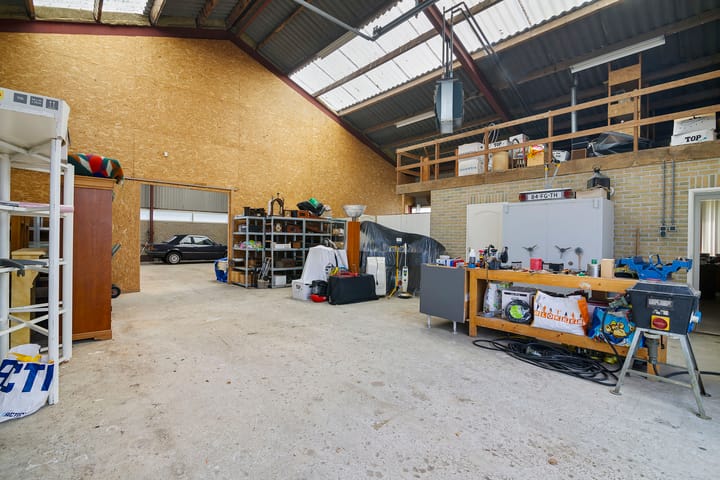 Photo 37 of Suvelstrjitte 5