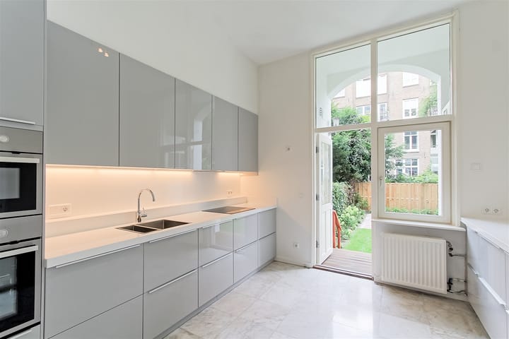 Foto 14 van De Lairessestraat 118-H