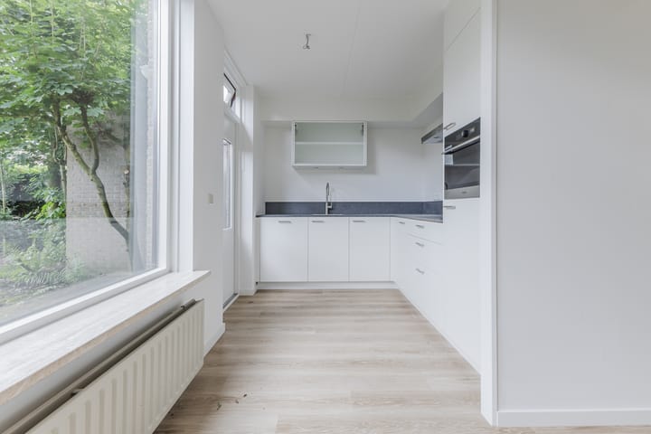 Foto 9 van Botsehei 24