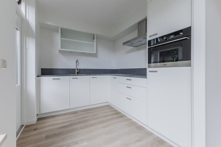 Foto 10 van Botsehei 24