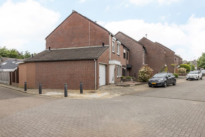 Photo 36 of Leyendecker 1