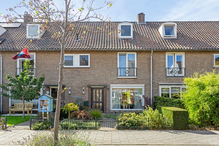 Photo 32 of Megenstraat 30