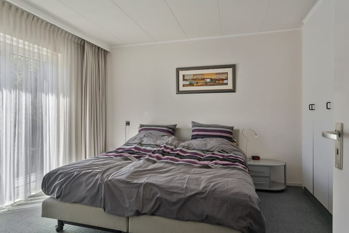 Photo 18 of Megenstraat 30