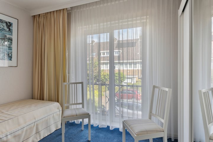 Photo 22 of Megenstraat 30