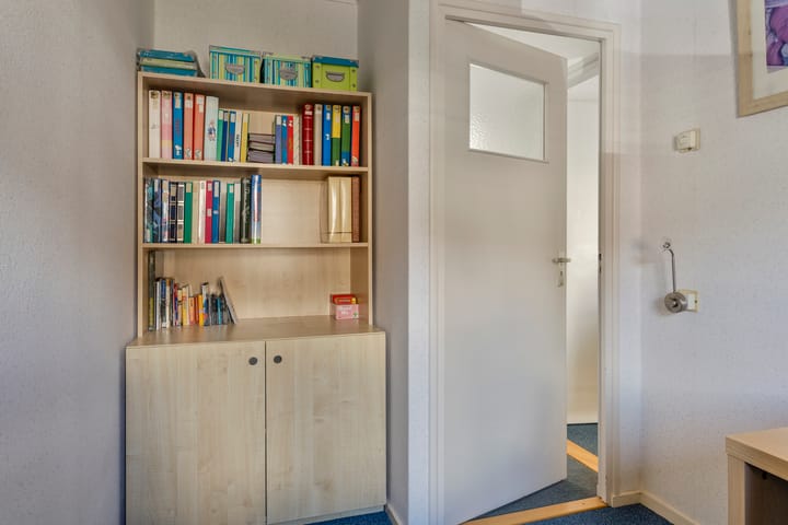 Photo 24 of Megenstraat 30