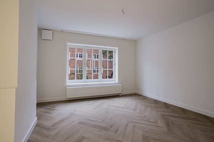 Foto 15 van Titiaanstraat 42-H