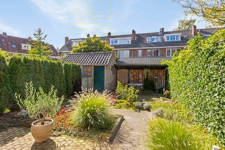 Photo 8 of Megenstraat 30