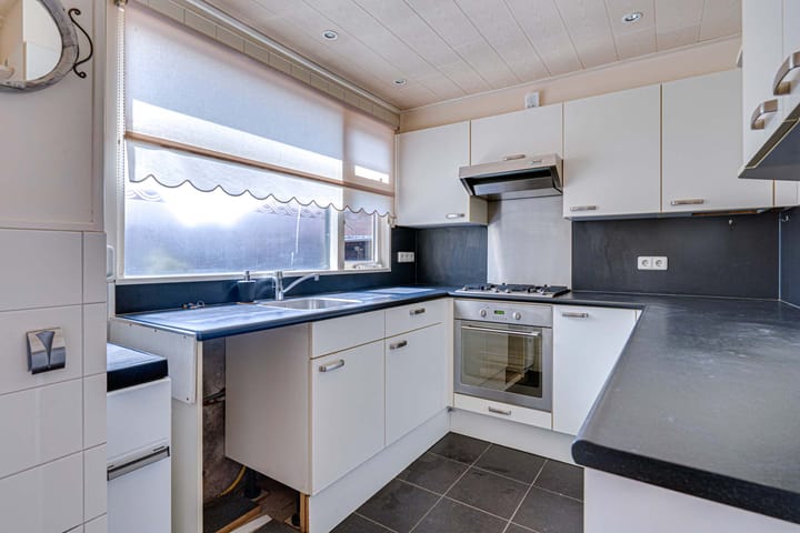 Photo 10 of Margrietstraat 7