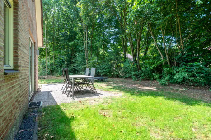 Foto 24 van Landweerswal 2-198