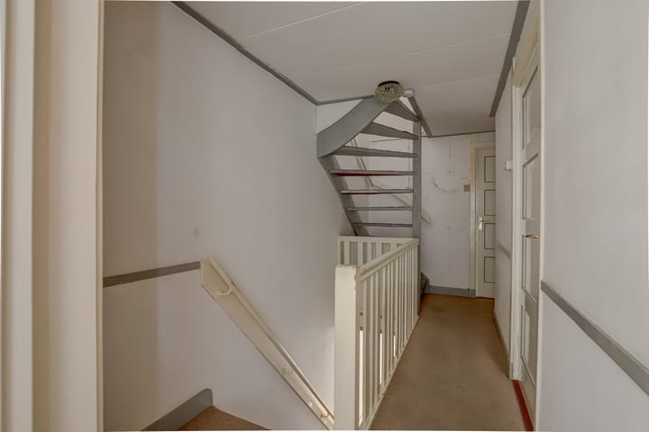 Photo 23 of Bloemstraat 30