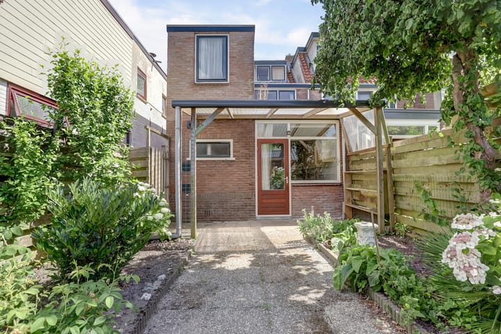 Photo 26 of Bloemstraat 30