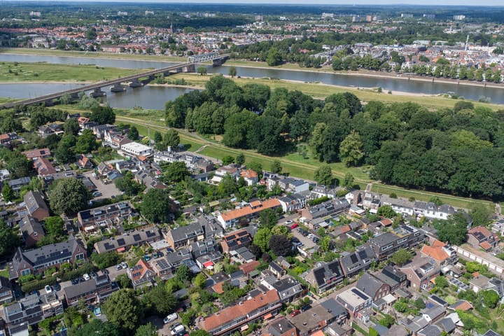 Photo 31 of Bloemstraat 30