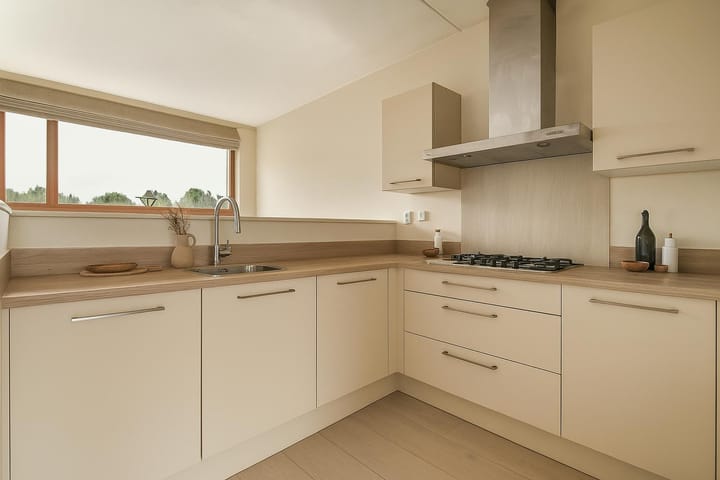 Foto 11 van Johan de Wittstraat 232