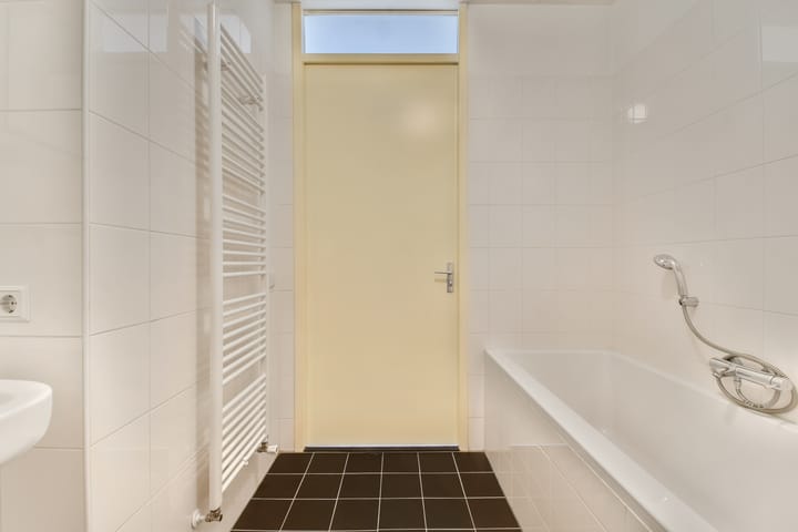 Foto 20 van Johan de Wittstraat 232