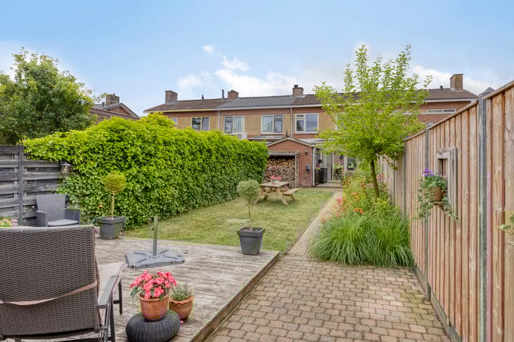 Foto 23 van Helmichstraat 17