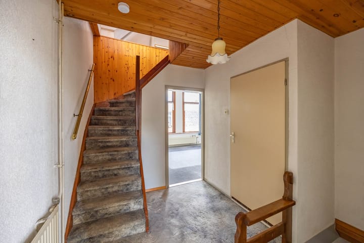 Foto 25 van Warmoesstraat 17