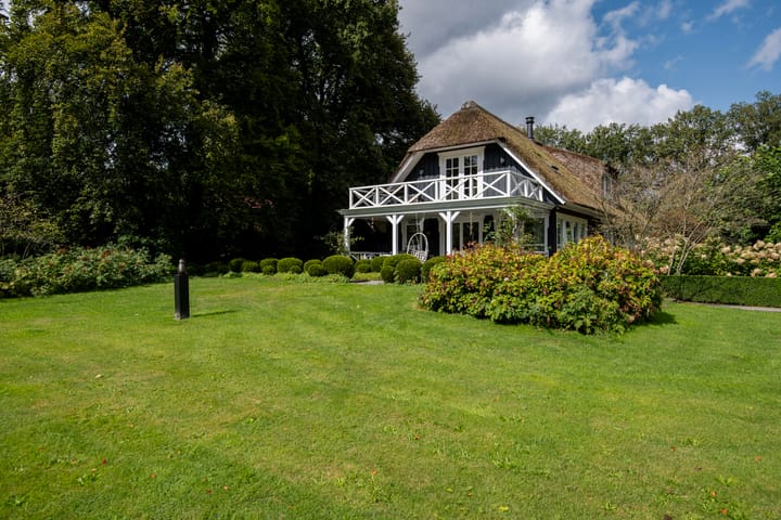 Photo 23 of Hoog Soeren 105