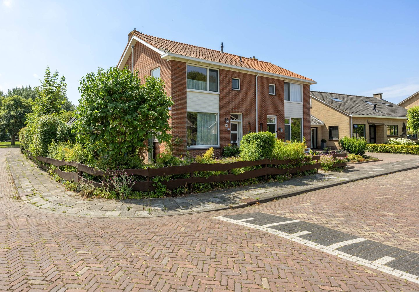 Foto 10 van Bernhardlaan 3