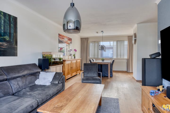 Foto 2 van Ekster 25