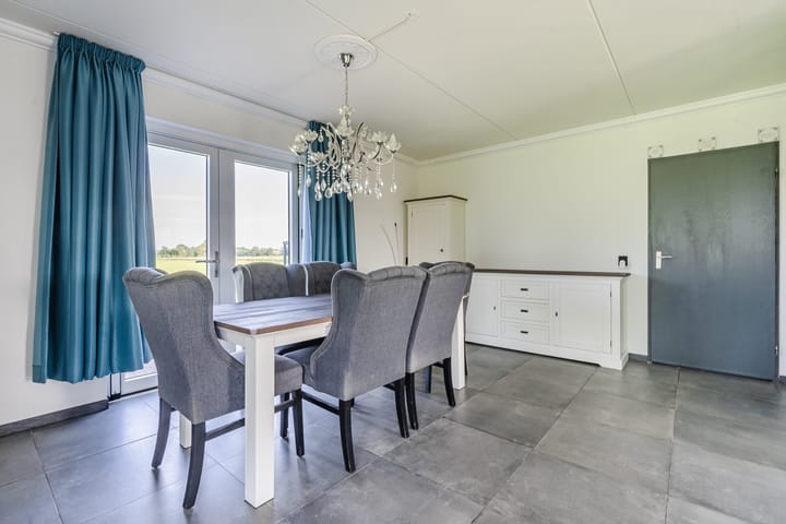 Foto 15 van Molenweg 30-A