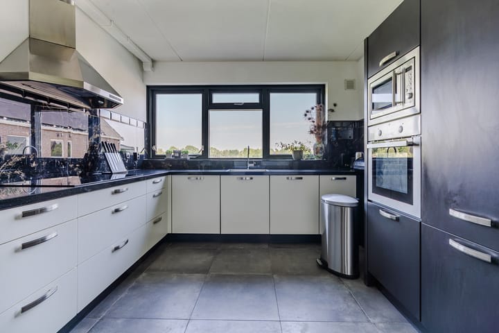 Foto 16 van Molenweg 30-A