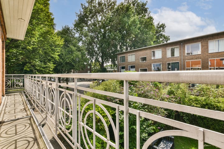 Foto 13 van Johannes van der Waalsstraat 51-1