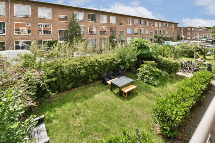 Foto 14 van Johannes van der Waalsstraat 51-1