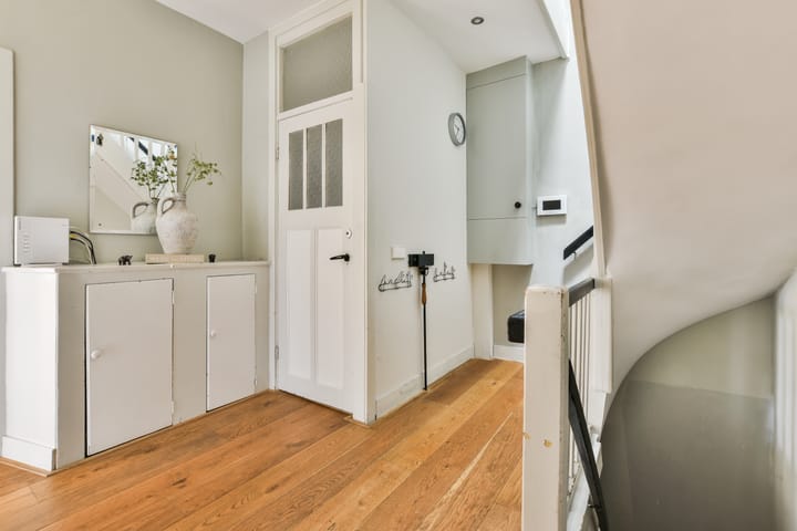 Foto 15 van Johannes van der Waalsstraat 51-1